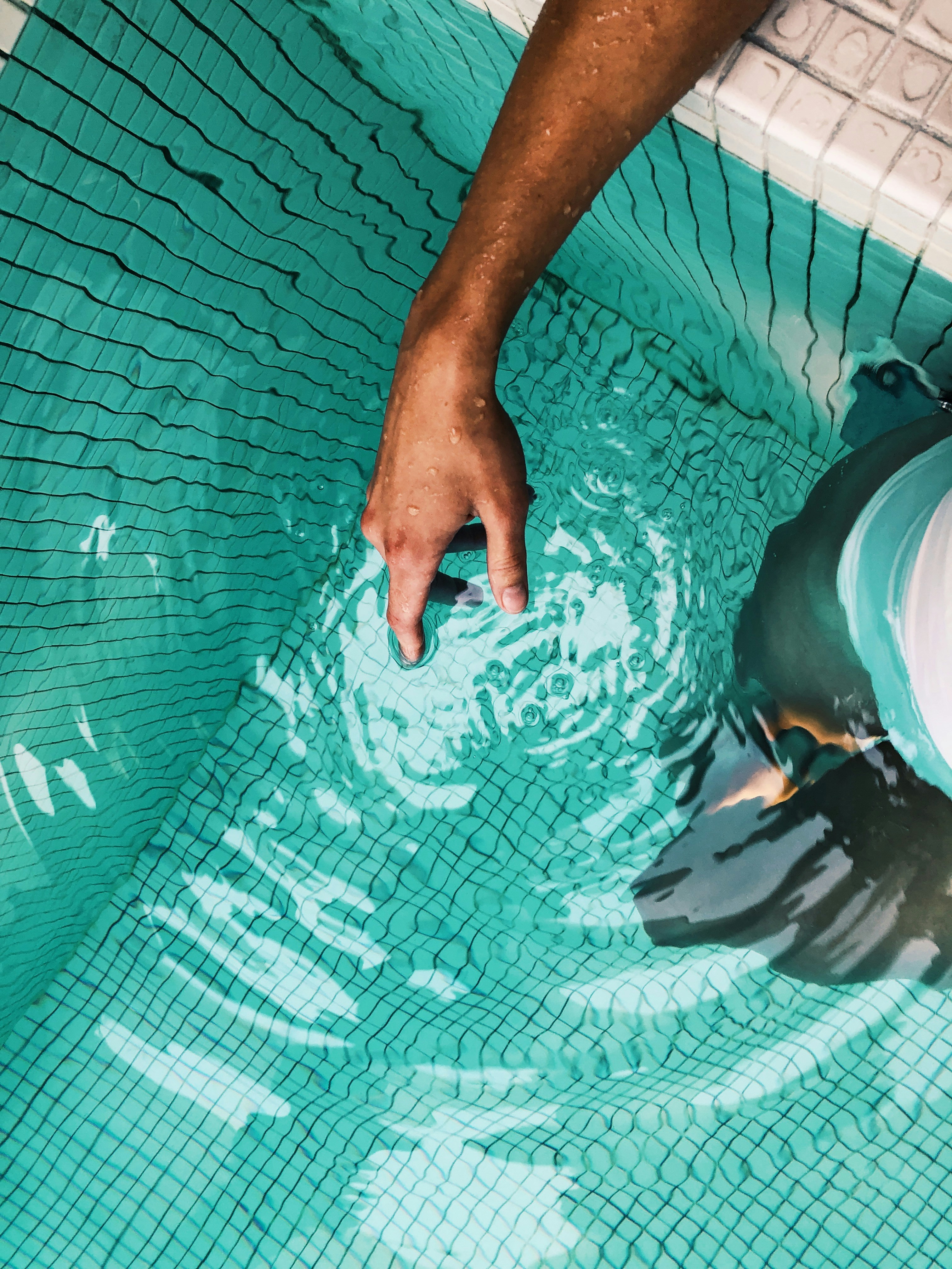 Swimming Pool Construction and Renovation on the French Riviera: Everything You Need to Know